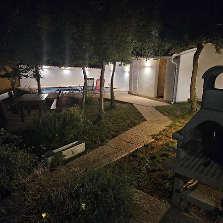 Kuca Za Odmor Dean Villa Pavicini Buitenkant foto